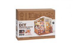 Diy Miniature House Kit: Homey Kitchen